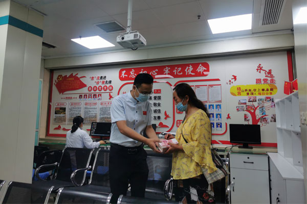 ���׽� ��Ӯ���� �л��ʰ���ʹ����