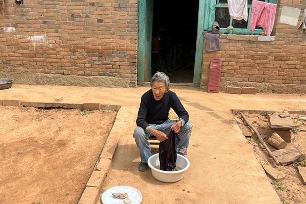 ��Ծ��������