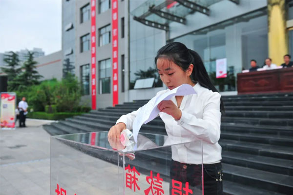 ��Ӯ���޷�ƶ����������ѩ���������һ���¹��ʾ���������ѧ��